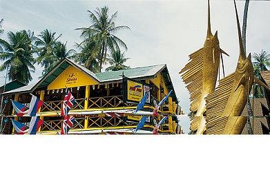 《最终幻想16》新战斗视频 使用召唤兽力量战斗